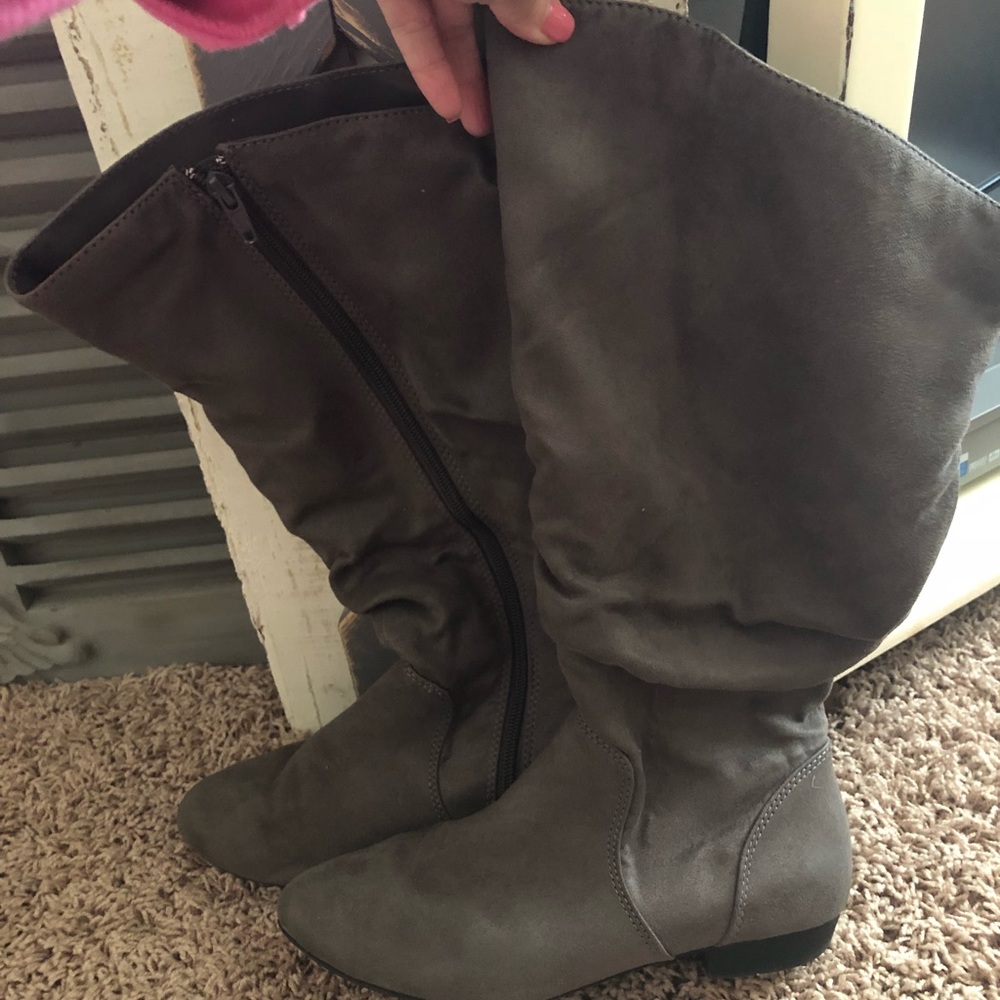 Gray slouch boots